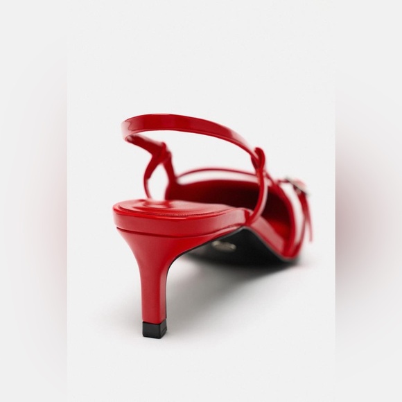 NWT. Zara Red Strappy Slingback Shoes/Sandals. Size 8. - Picture 6 of 7